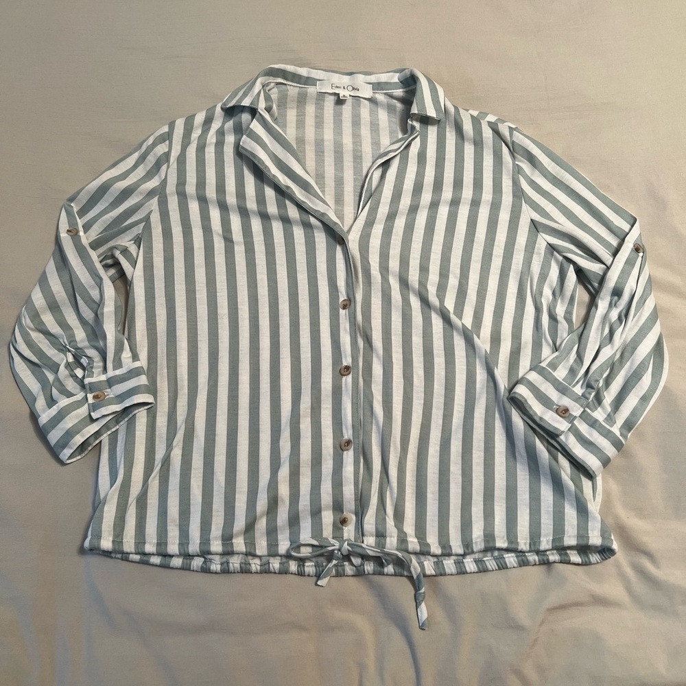 Eden & Olivia Cropped Striped Button Up Top